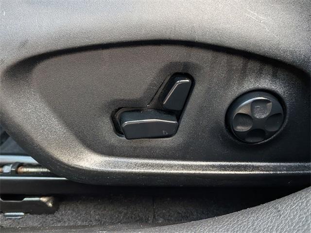 used 2019 Jeep Compass car, priced at $13,500