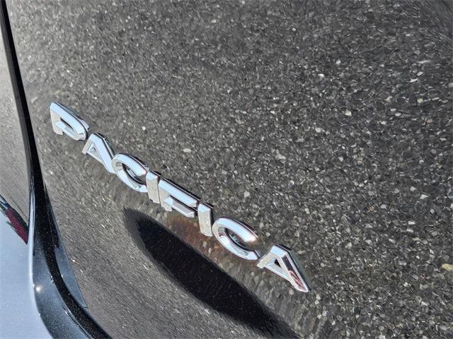 new 2025 Chrysler Pacifica car, priced at $42,406
