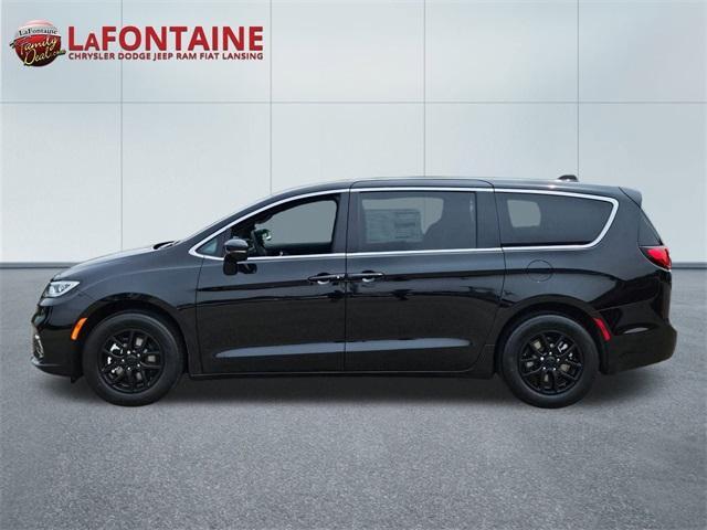 new 2025 Chrysler Pacifica car, priced at $42,406