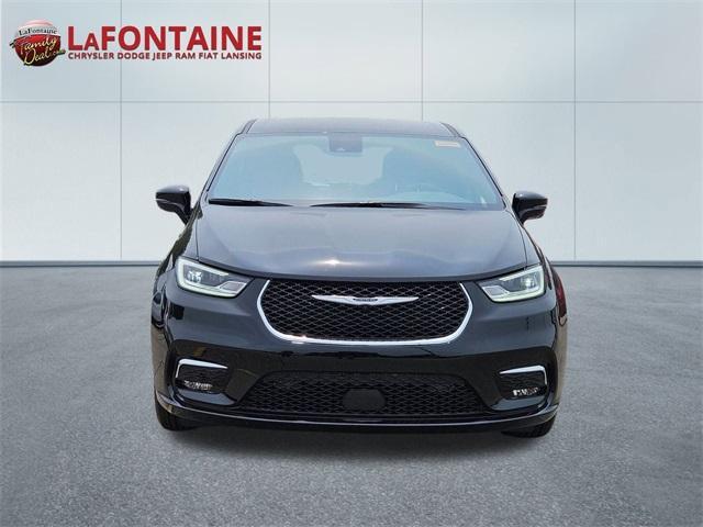 new 2025 Chrysler Pacifica car, priced at $42,406