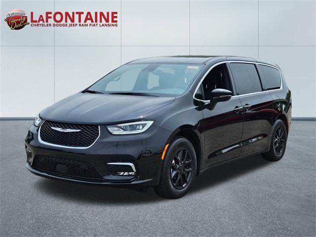 new 2025 Chrysler Pacifica car, priced at $42,406