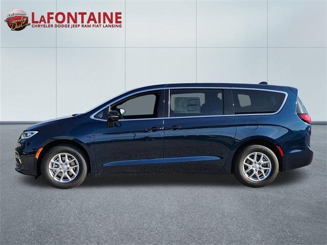 new 2025 Chrysler Pacifica car, priced at $42,020