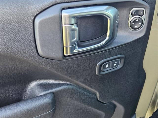 new 2025 Jeep Wrangler car, priced at $50,031