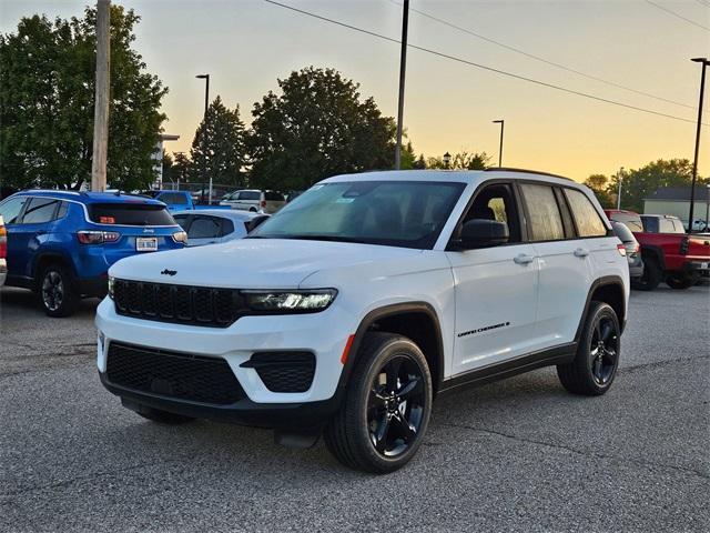 new 2025 Jeep Grand Cherokee car, priced at $39,901