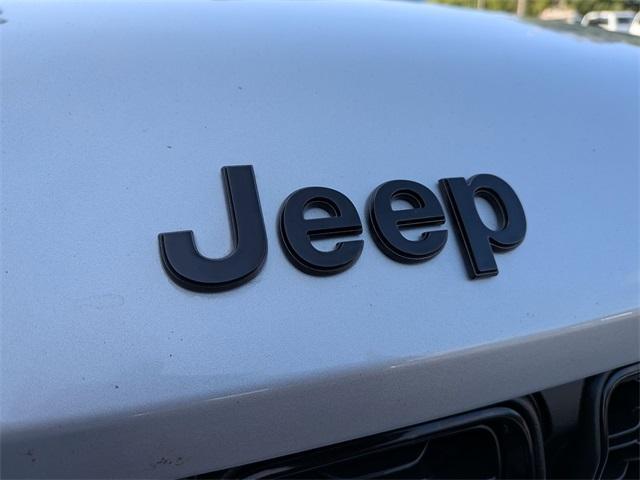 used 2024 Jeep Grand Cherokee L car, priced at $35,141