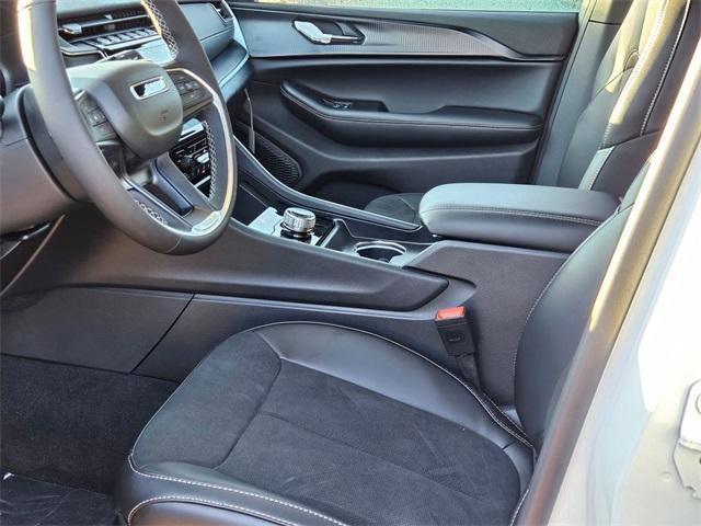 new 2025 Jeep Grand Cherokee L car, priced at $43,763