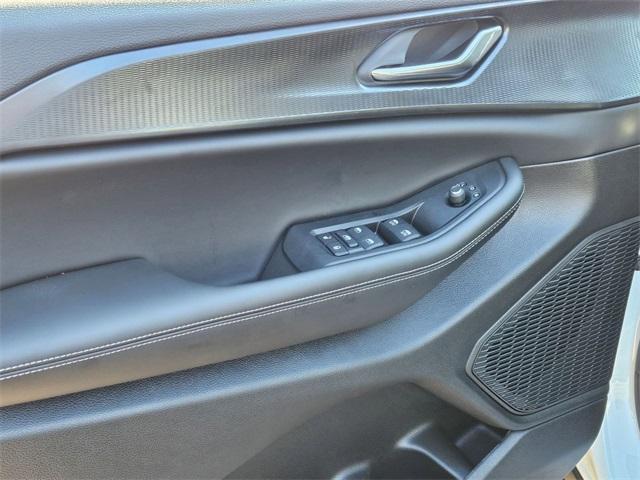 new 2025 Jeep Grand Cherokee L car, priced at $43,763
