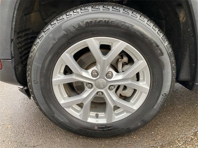 used 2023 Jeep Grand Cherokee car, priced at $29,573