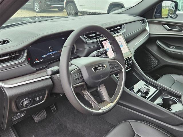 new 2025 Jeep Grand Cherokee car, priced at $42,435