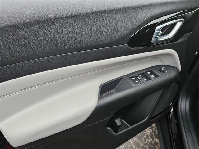 new 2025 Jeep Compass car, priced at $30,105
