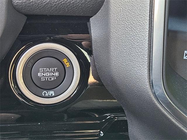 new 2025 Ram 1500 car, priced at $65,202