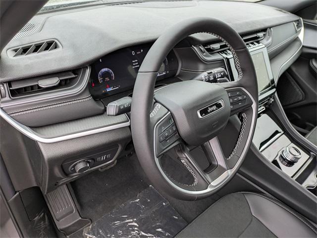new 2025 Jeep Grand Cherokee car, priced at $42,410