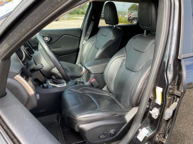 used 2016 Jeep Cherokee car, priced at $13,804