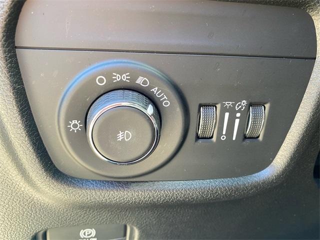 used 2023 Jeep Grand Cherokee car, priced at $29,550