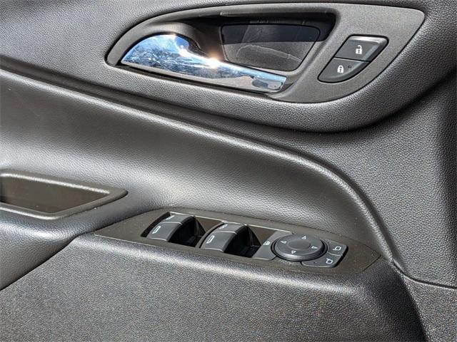 used 2023 Chevrolet Equinox car, priced at $22,229