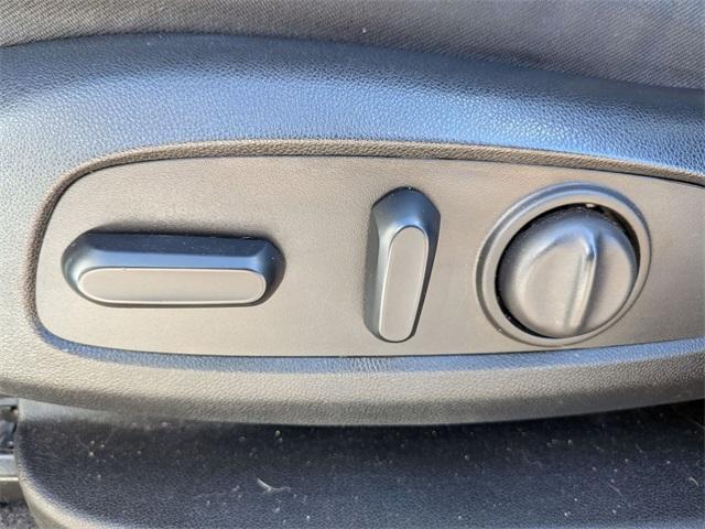 used 2023 Chevrolet Equinox car, priced at $22,229