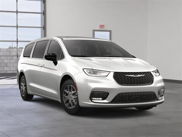 new 2024 Chrysler Pacifica car, priced at $34,717