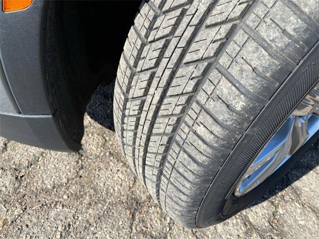 used 2023 Cadillac XT4 car, priced at $24,250