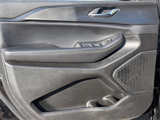 used 2024 Jeep Grand Cherokee L car, priced at $31,999