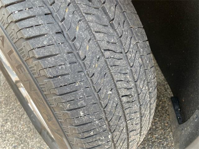 used 2023 Chevrolet Traverse car, priced at $29,946