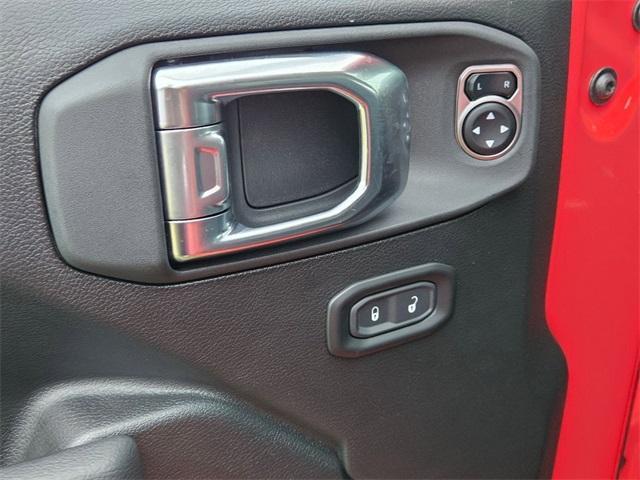 new 2025 Jeep Wrangler car, priced at $50,567