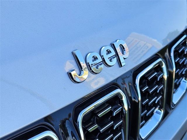 new 2025 Jeep Compass car, priced at $28,605