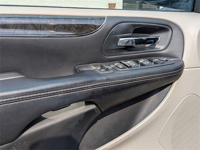 used 2014 Chrysler Town & Country car, priced at $4,495