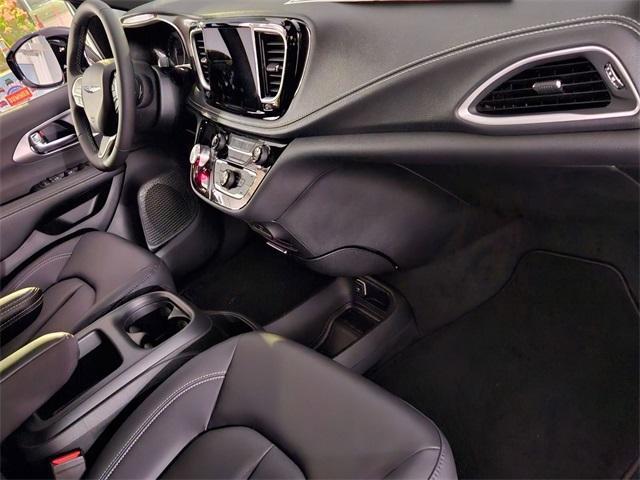 new 2026 Chrysler Pacifica car, priced at $39,213