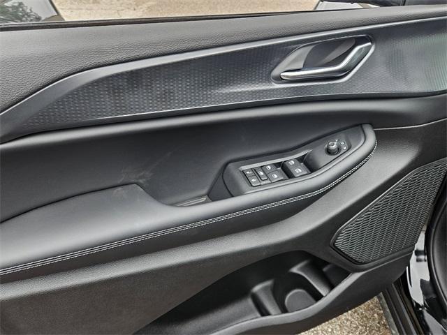 new 2025 Jeep Grand Cherokee L car, priced at $42,623