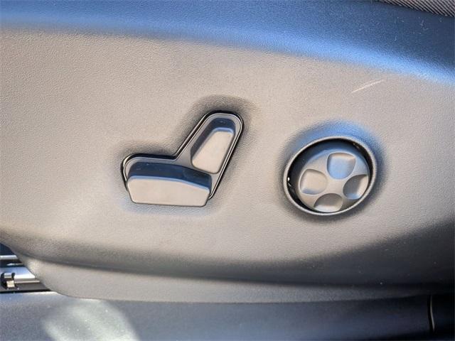 new 2026 Chrysler Pacifica car, priced at $42,192