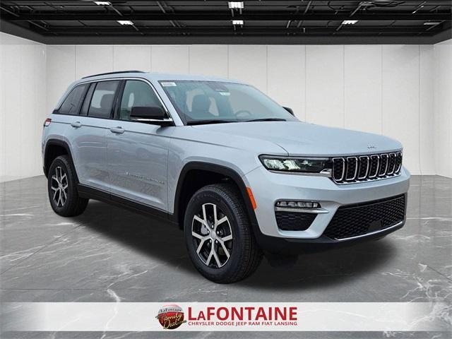 new 2025 Jeep Grand Cherokee car, priced at $40,956