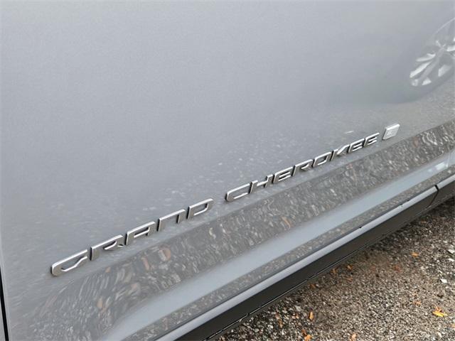 new 2025 Jeep Grand Cherokee car, priced at $40,956