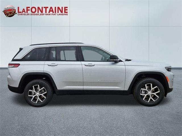 new 2025 Jeep Grand Cherokee car, priced at $40,956