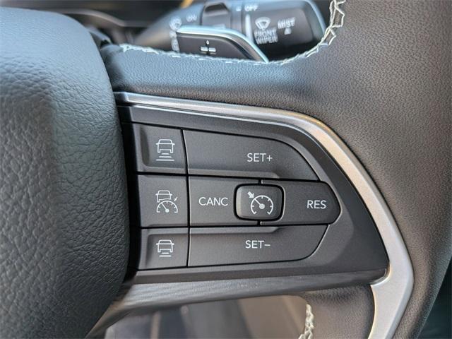new 2025 Jeep Grand Cherokee car, priced at $38,817
