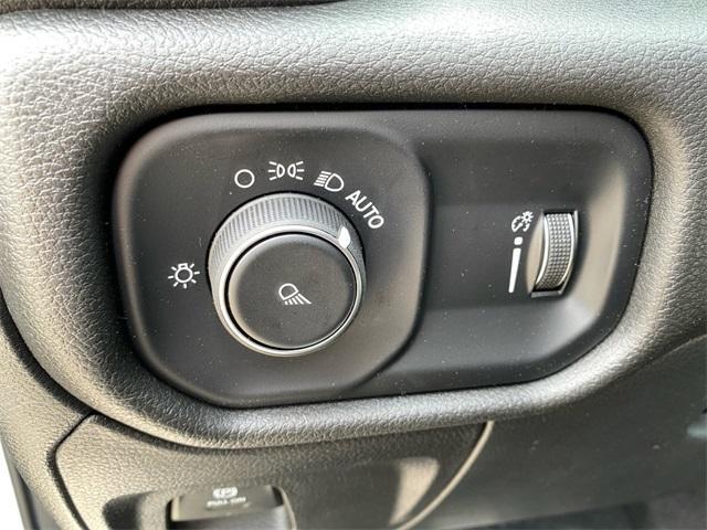 new 2025 Ram 1500 car, priced at $39,419