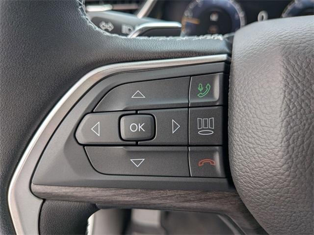 new 2025 Jeep Grand Cherokee car, priced at $39,676