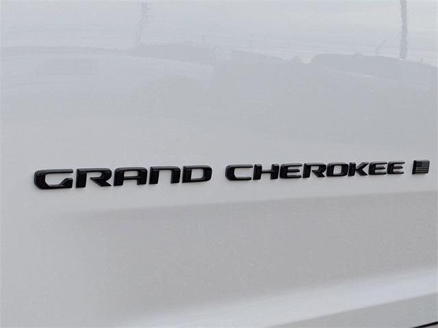 new 2025 Jeep Grand Cherokee car, priced at $39,676