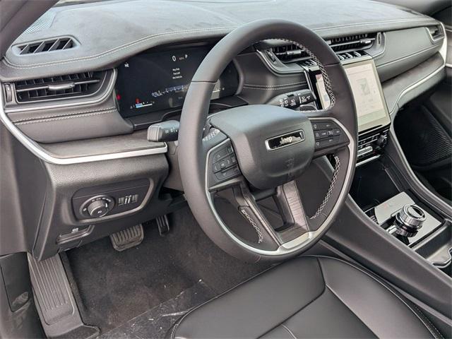 new 2025 Jeep Grand Cherokee car, priced at $39,676