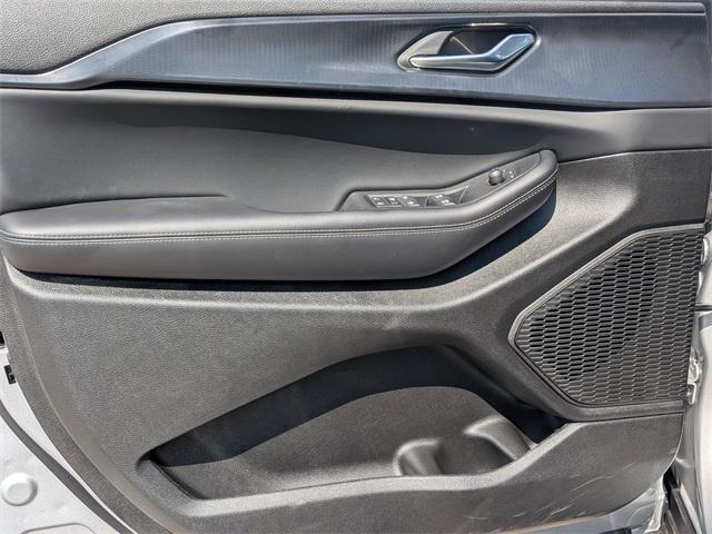 new 2025 Jeep Grand Cherokee car, priced at $34,418