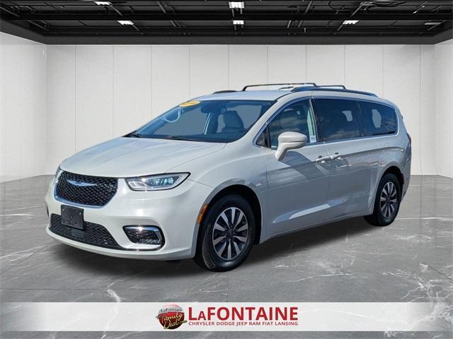 used 2021 Chrysler Pacifica car, priced at $15,870