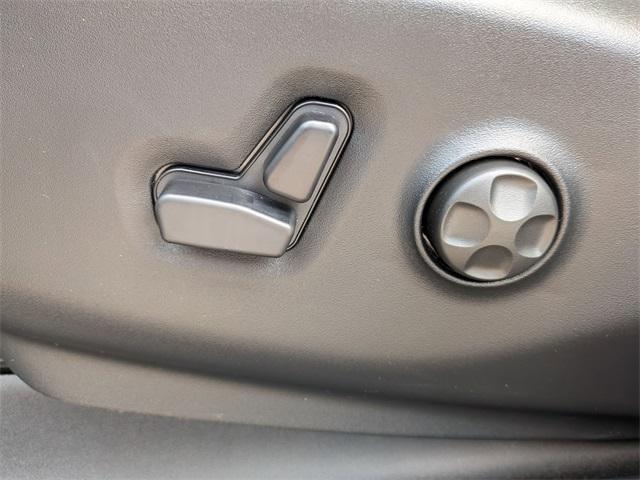 new 2026 Chrysler Pacifica car, priced at $38,789