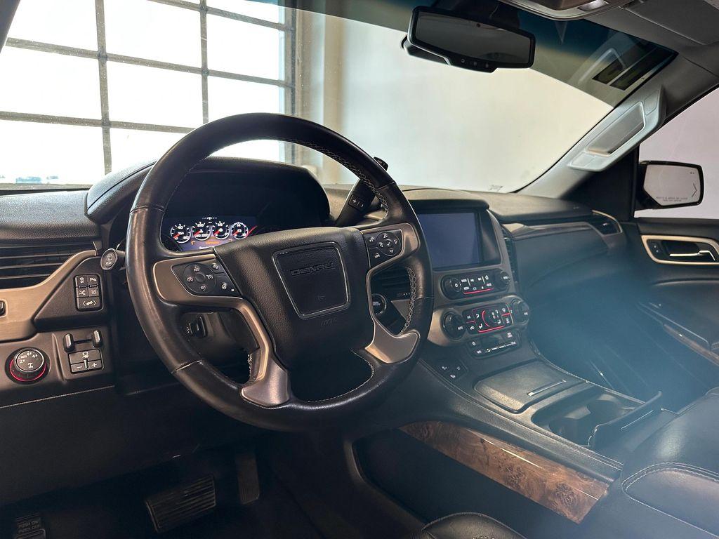 used 2015 GMC Yukon car, priced at $19,450