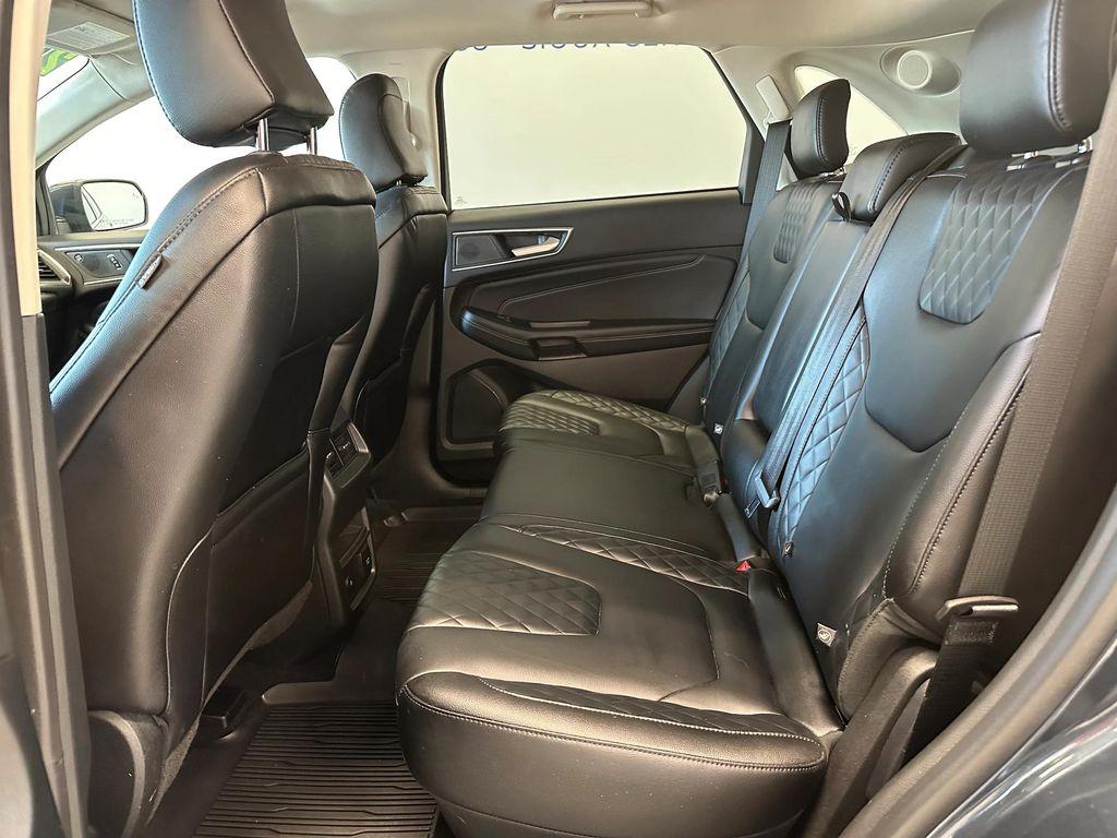 used 2024 Ford Edge car