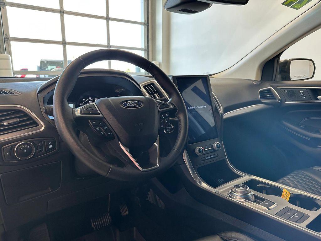 used 2024 Ford Edge car