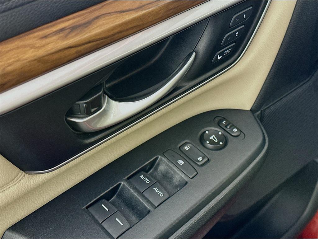 used 2017 Honda CR-V car, priced at $17,690