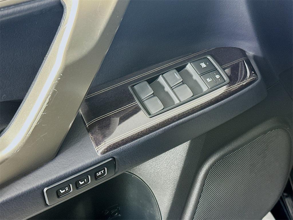 used 2021 Lexus GX 460 car, priced at $47,490