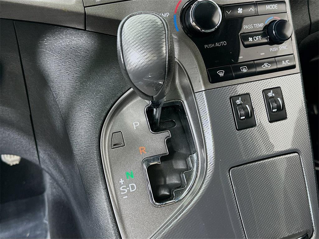 used 2013 Toyota Venza car, priced at $13,490