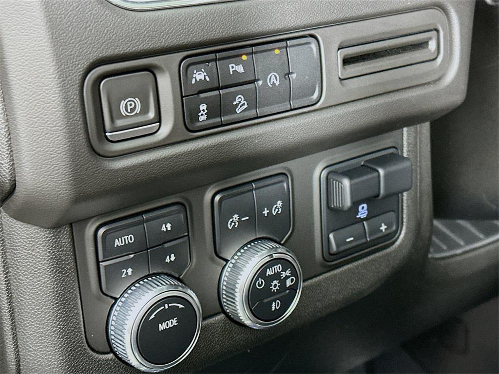 used 2023 GMC Yukon XL car, priced at $60,990