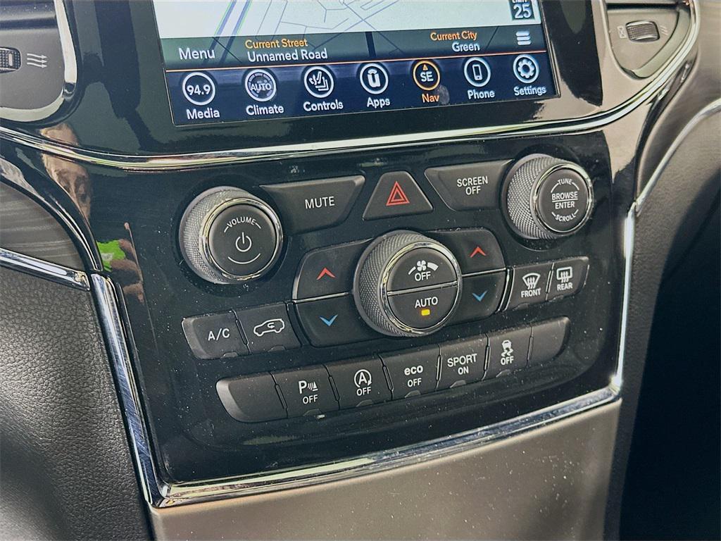 used 2022 Jeep Grand Cherokee car, priced at $26,490