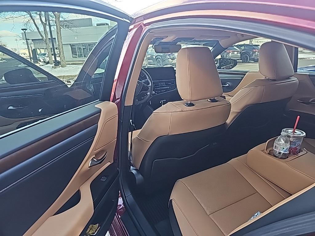 used 2025 Lexus ES 300h car, priced at $44,983
